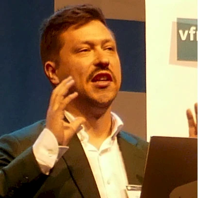 Die Nutzung von LLMs zur automatisierten Metadatenerschliessung in audiovisuellen Archiven