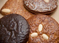 L: Lebkuchen. Foto: CTZ, Christine Dierenbach